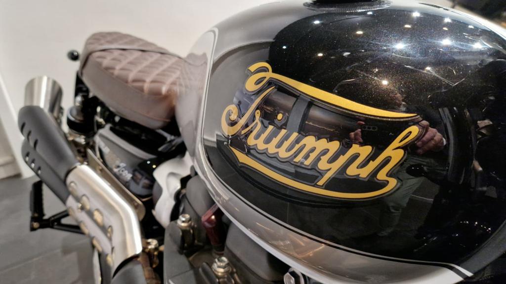 SCRAMBLER 900