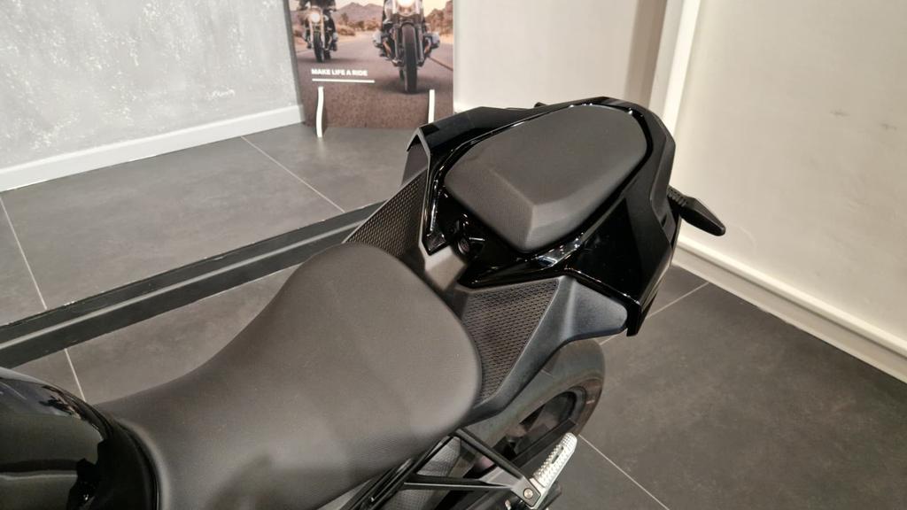 S 1000 RR