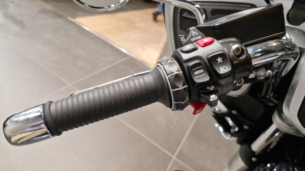 R 18