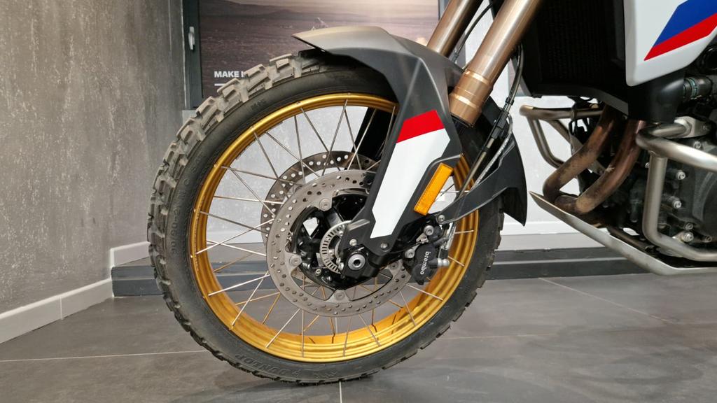 F 900 GS