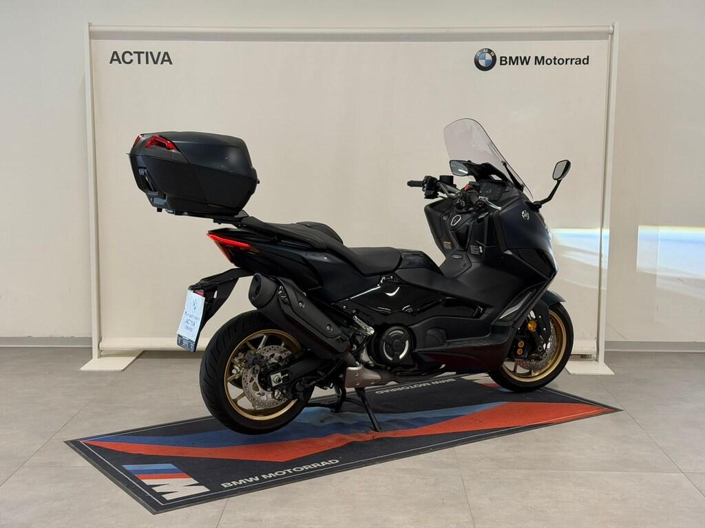 T-MAX 560