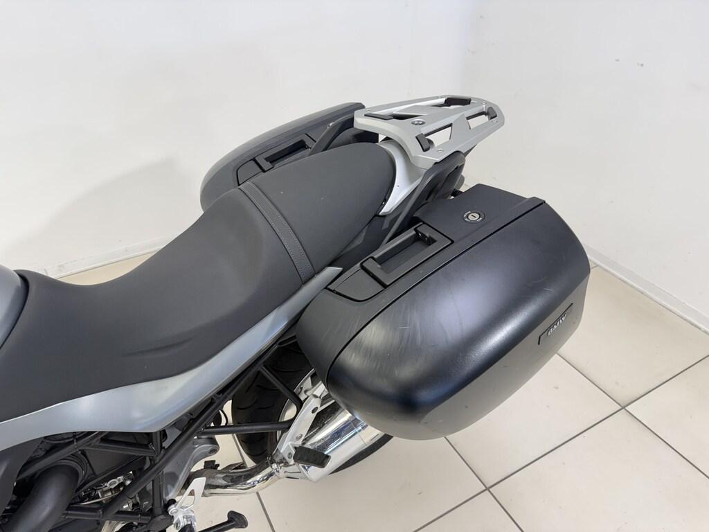 R 1200 R