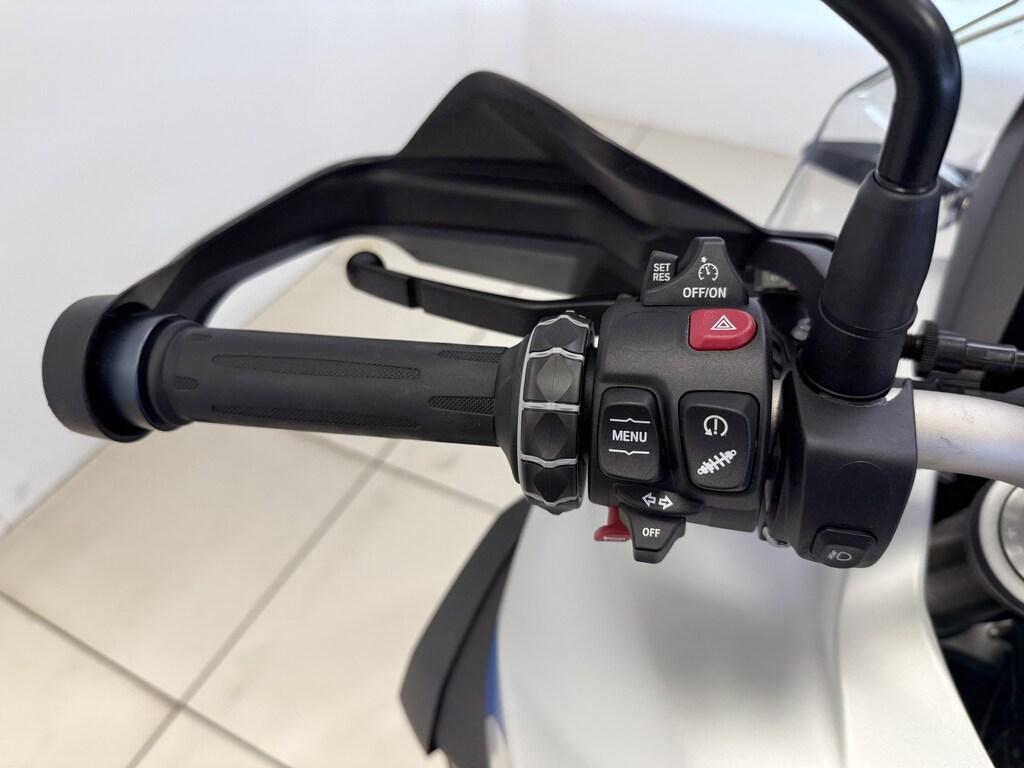 F 900 GS