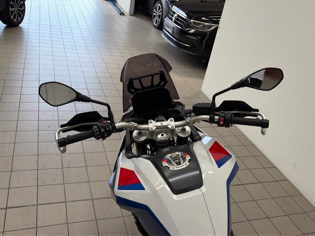 F 900 GS