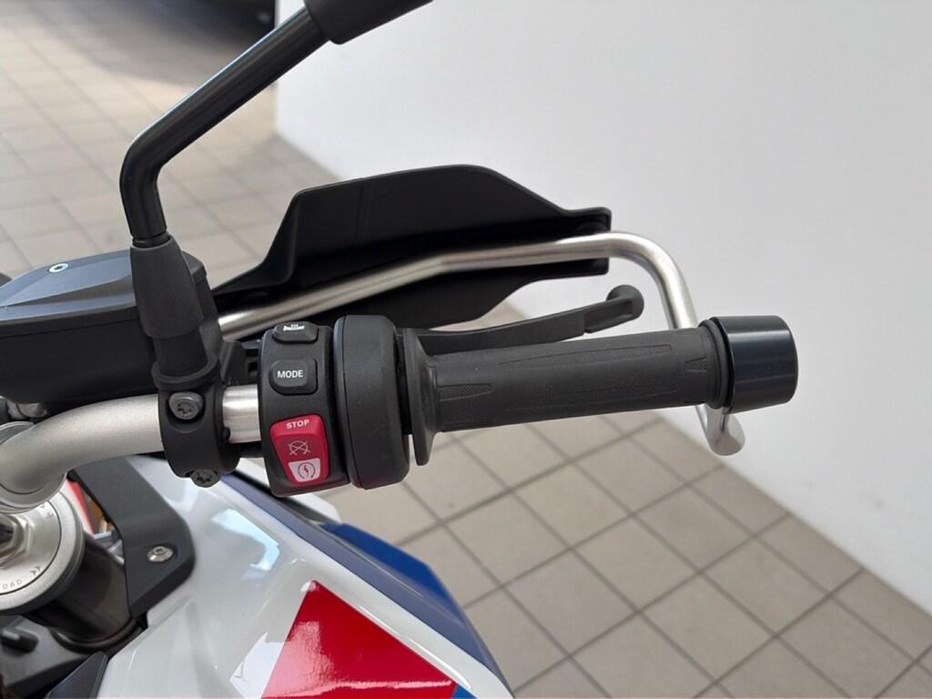 F 900 GS