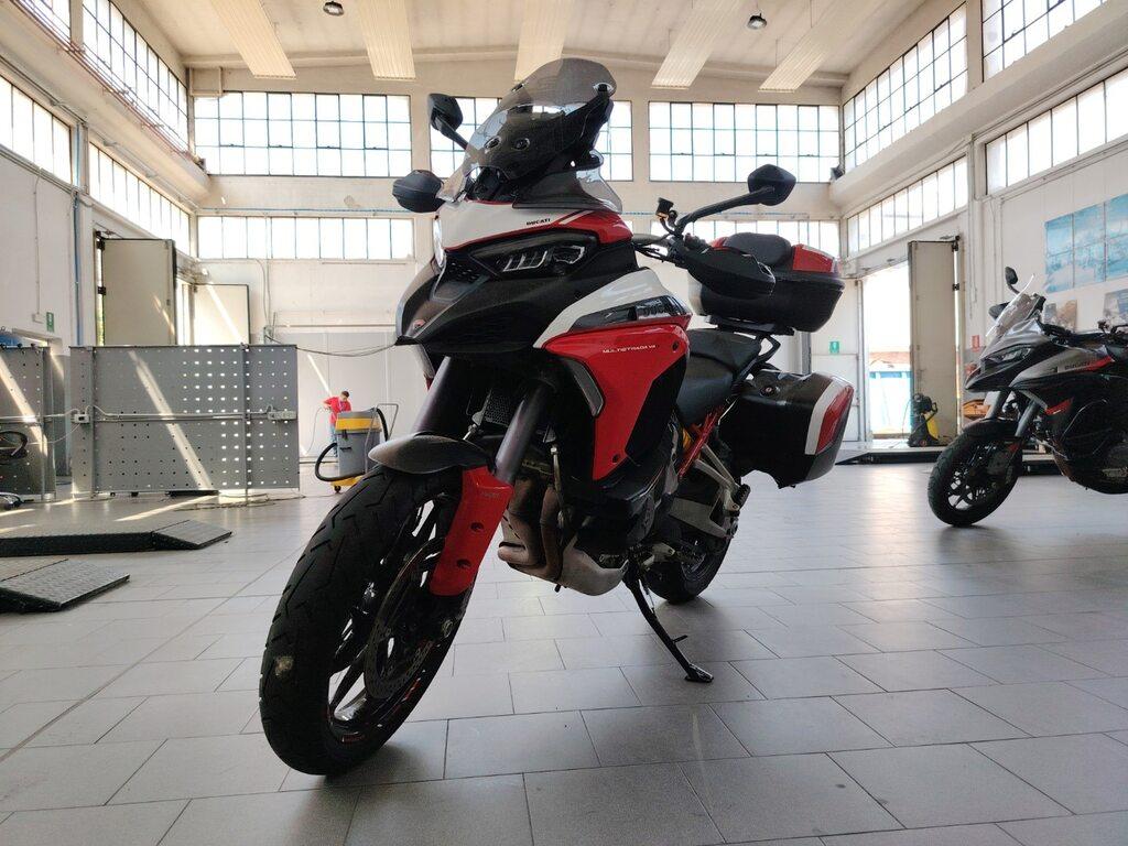 MULTISTRADA V4
