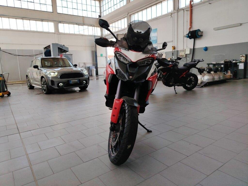 MULTISTRADA V4