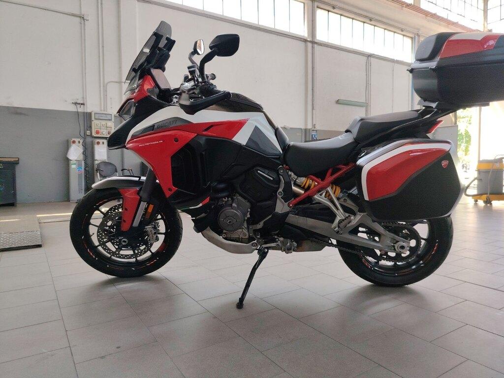 MULTISTRADA V4