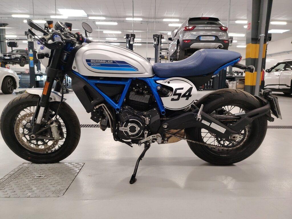 SCRAMBLER 800