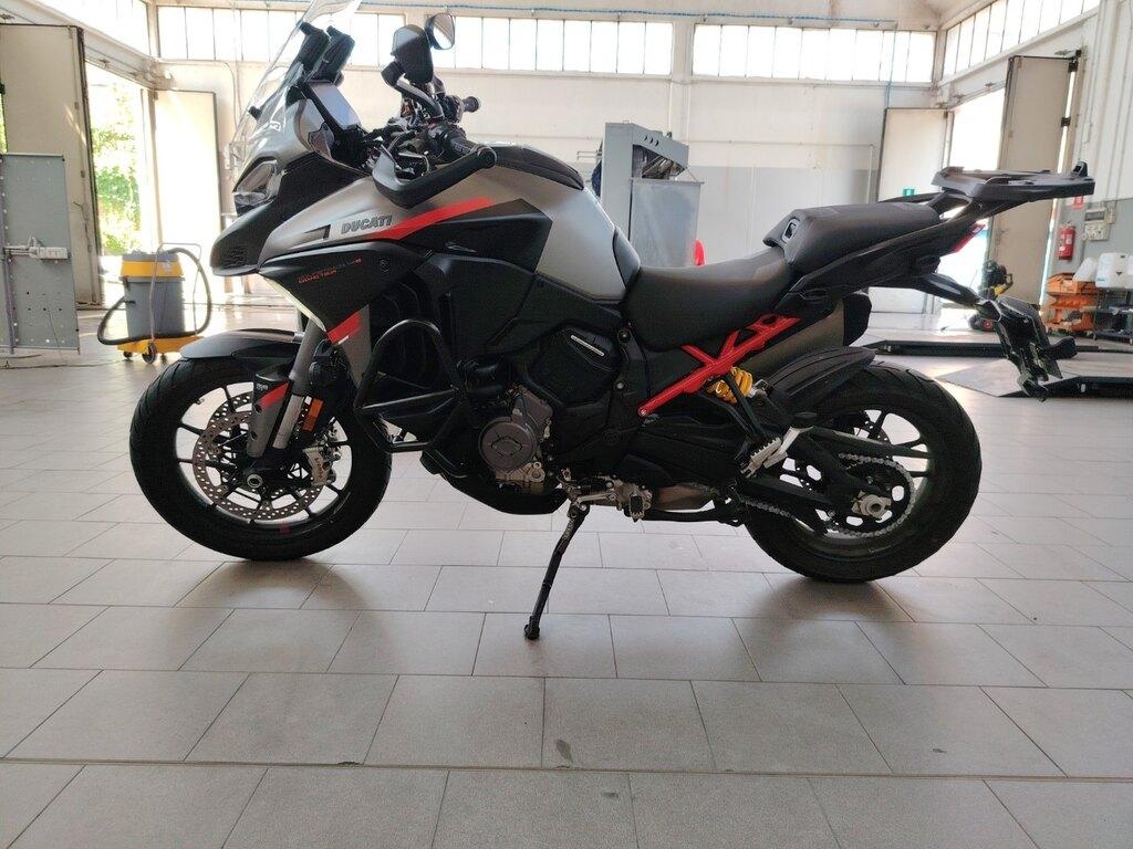 MULTISTRADA V4