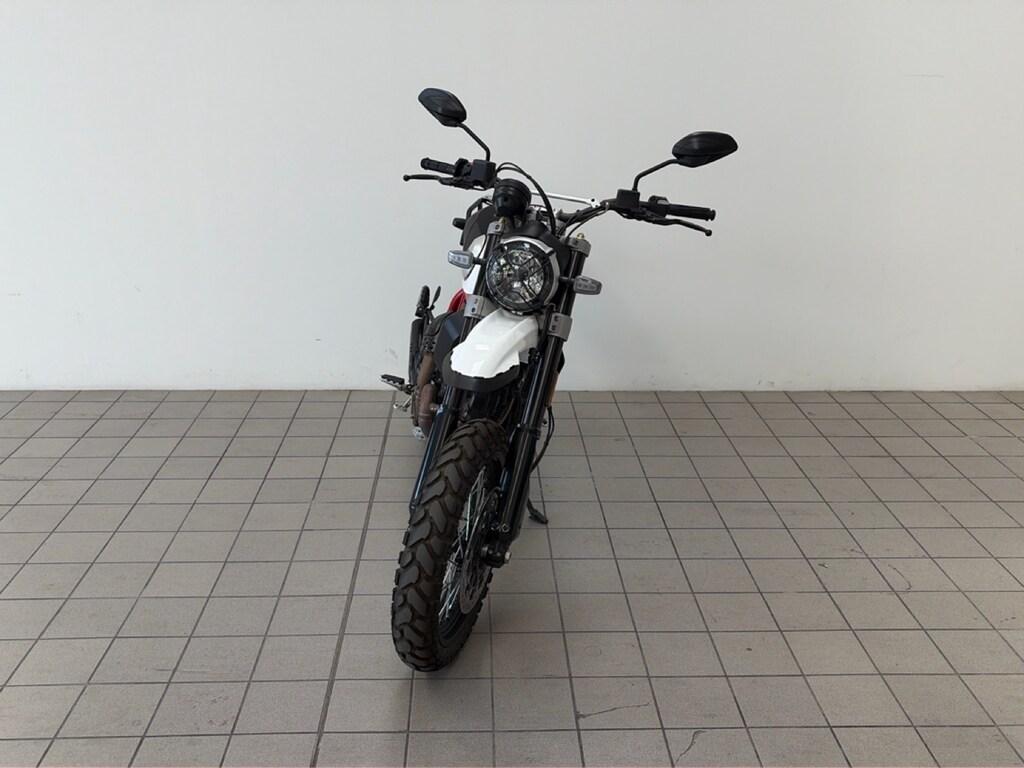 SCRAMBLER 800