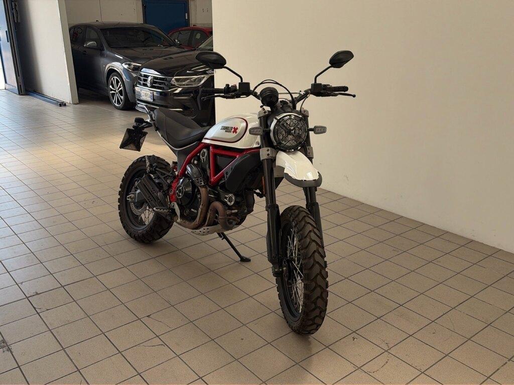 SCRAMBLER 800