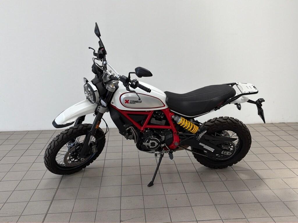 SCRAMBLER 800