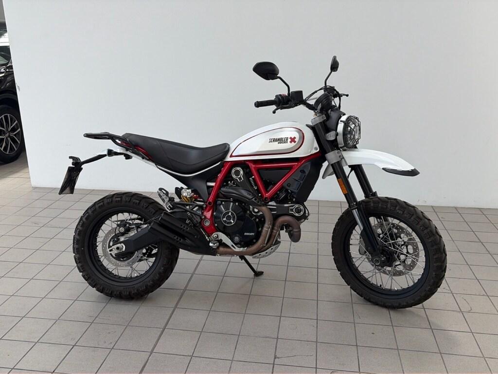 SCRAMBLER 800
