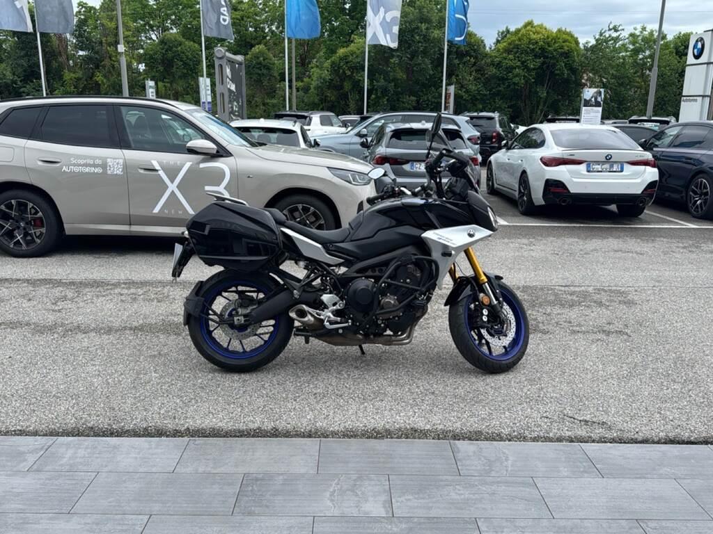 TRACER 900