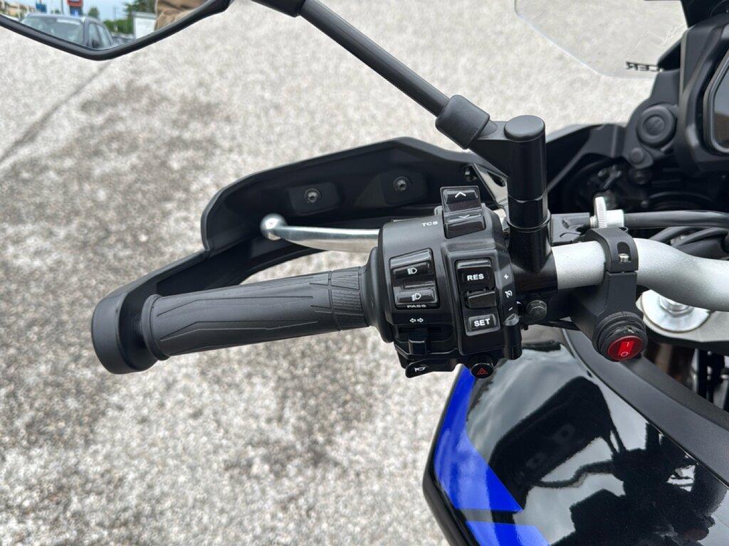 TRACER 900