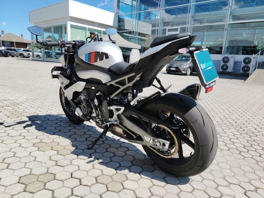 M 1000 R