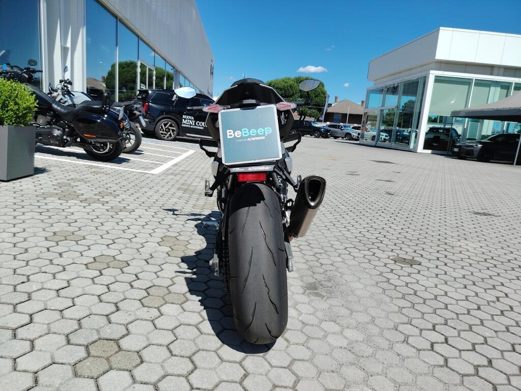 M 1000 R