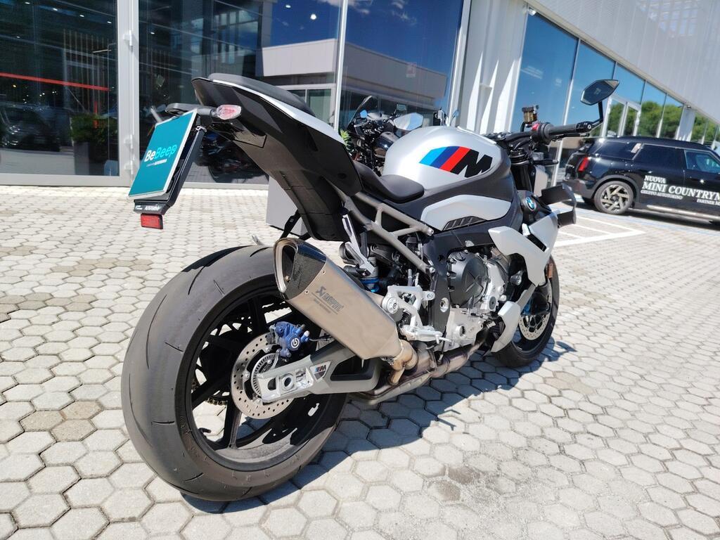 M 1000 R
