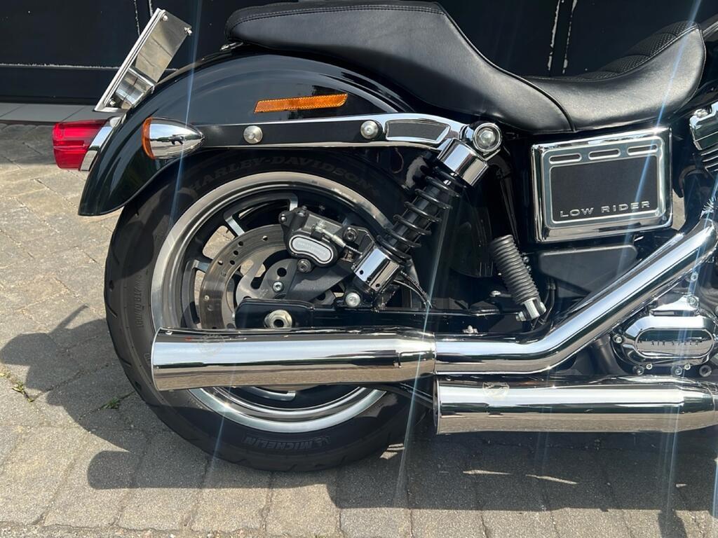 DYNA LOWRIDER 1690