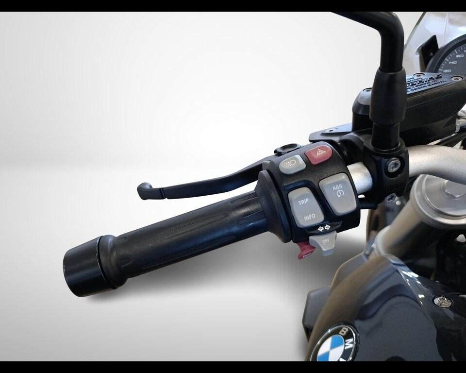 R 1200 R