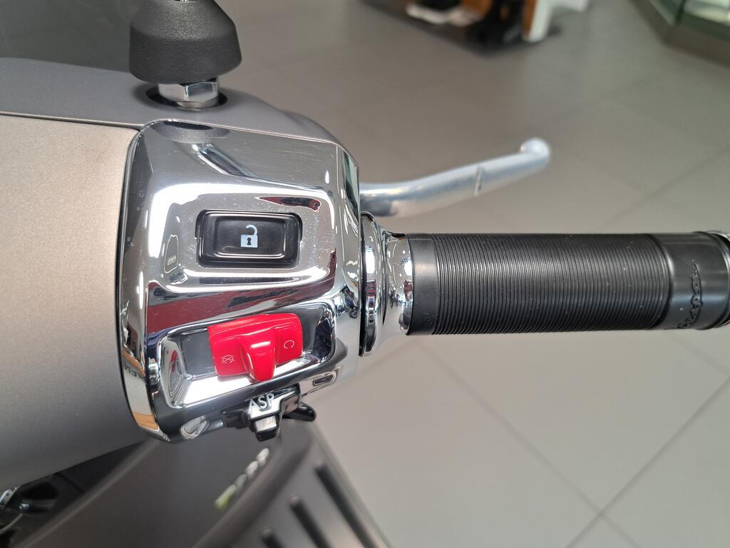 VESPA GTS 300