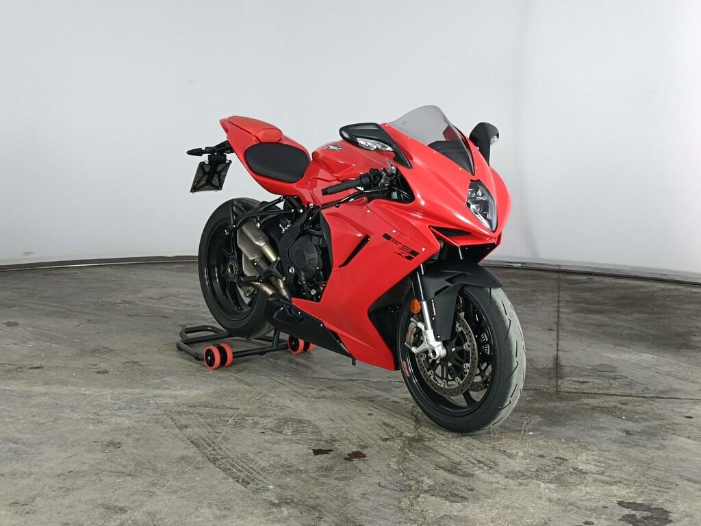 F3 800
