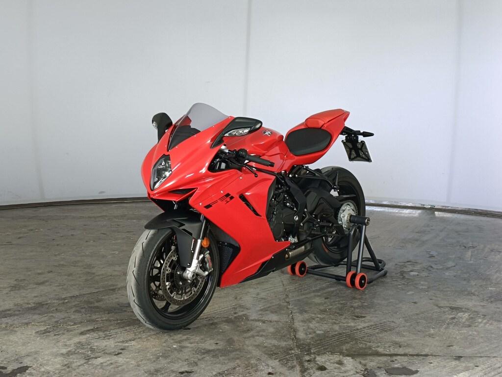 F3 800
