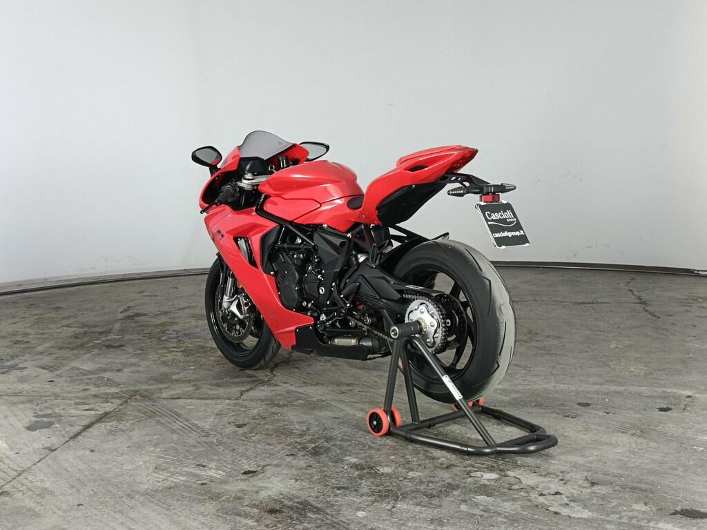 F3 800