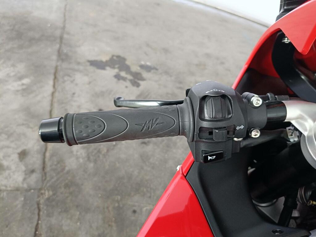 F3 800