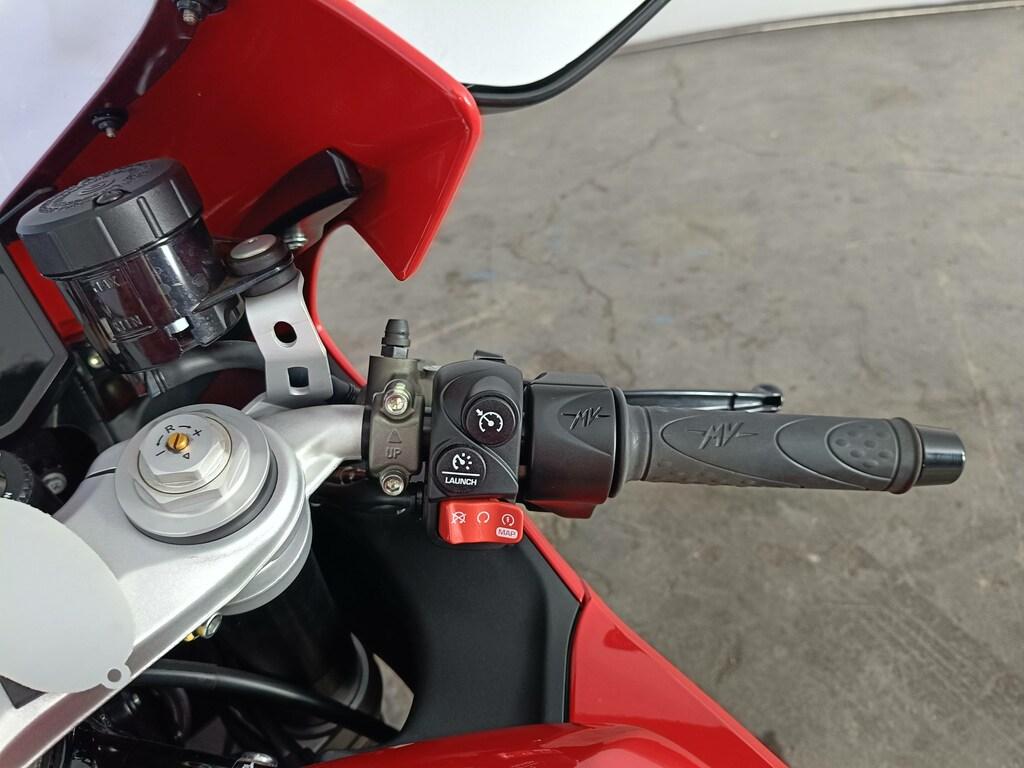 F3 800