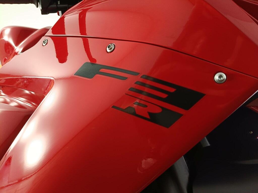 F3 800