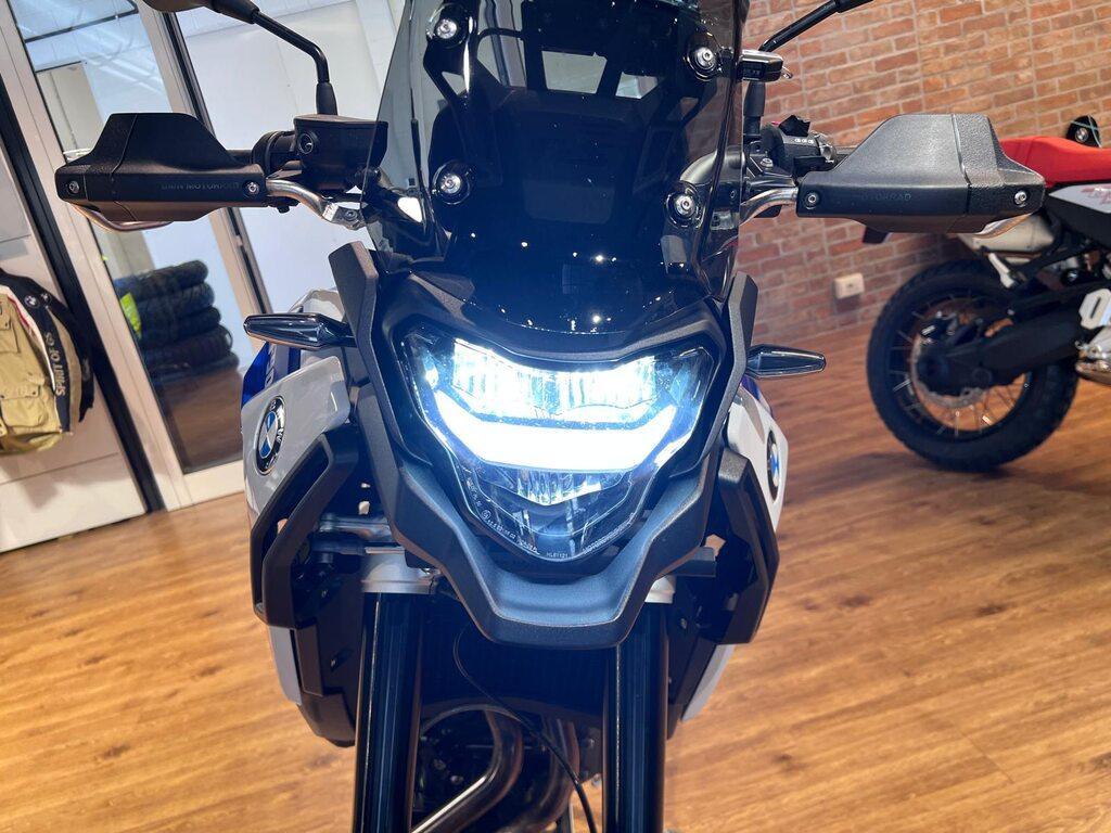 F 900 GS