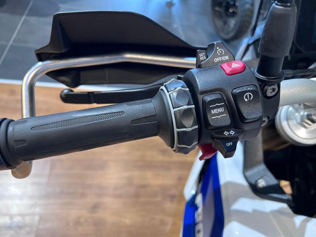 F 900 GS