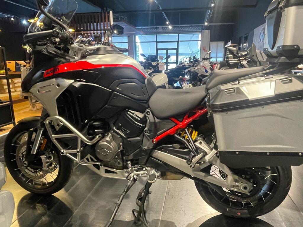 MULTISTRADA V4