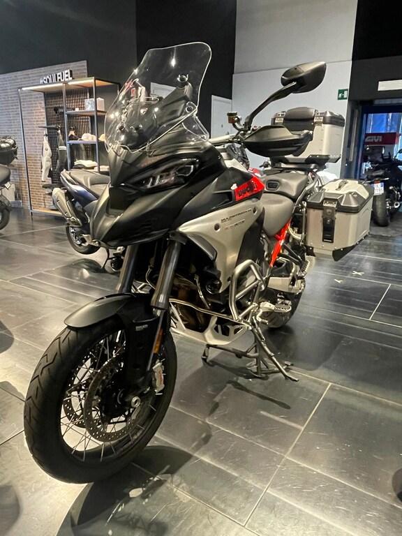 MULTISTRADA V4