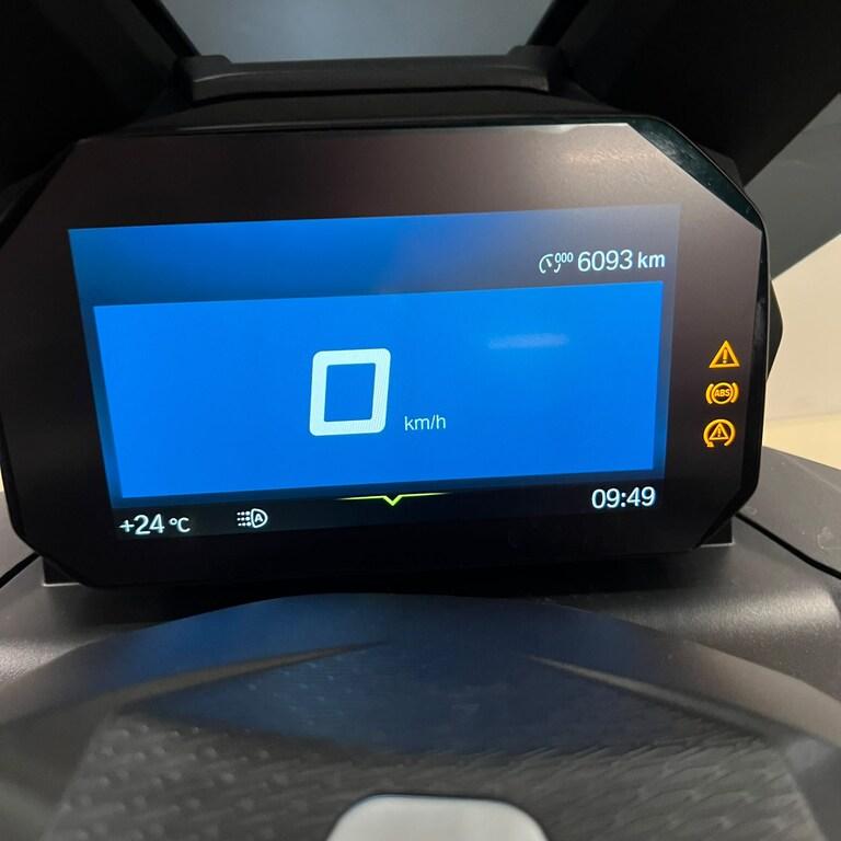 C 400 X