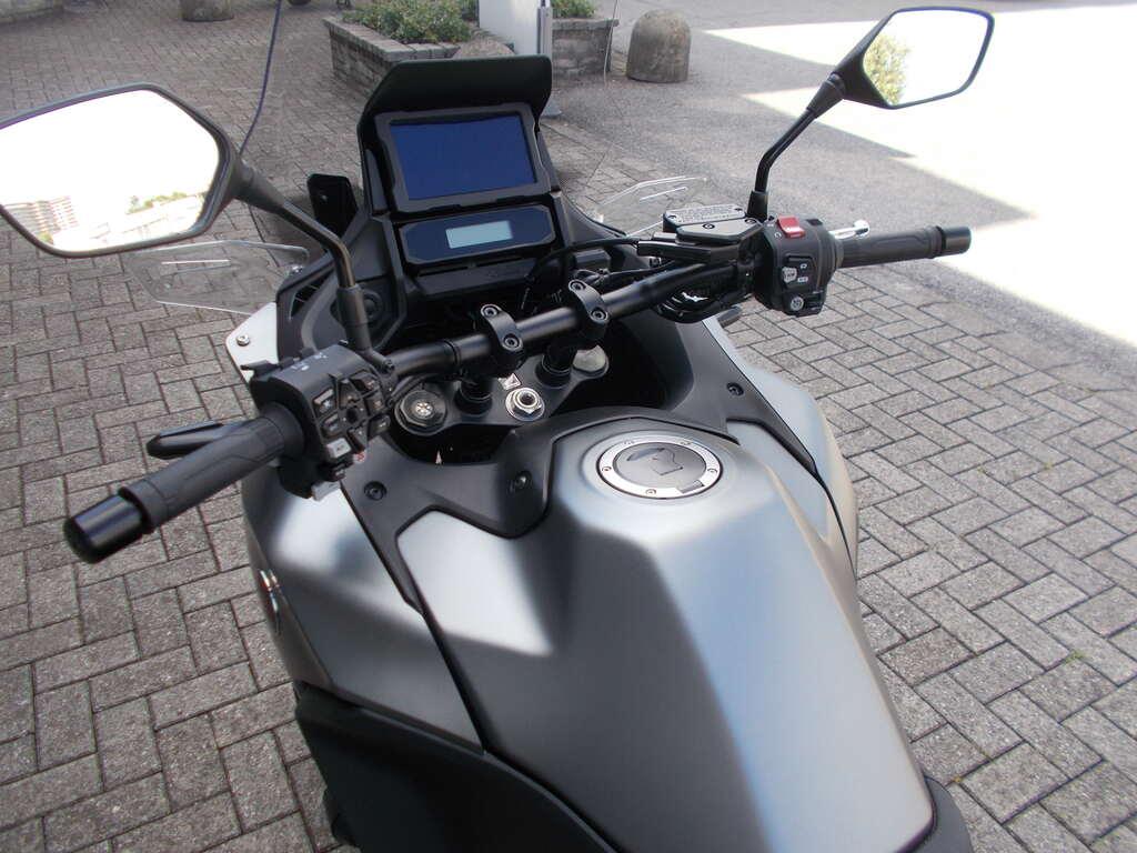 NT 1100