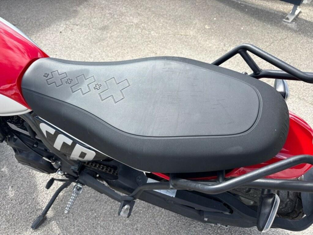 SCRAMBLER 800