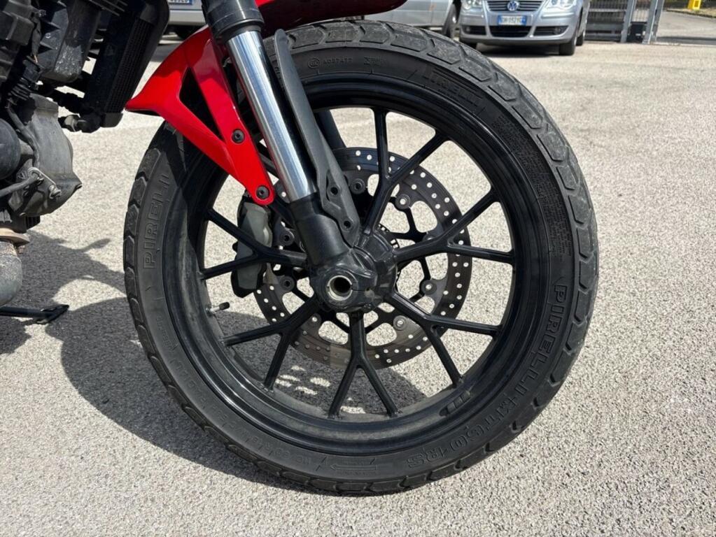 SCRAMBLER 800