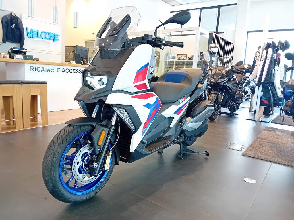 C 400 X