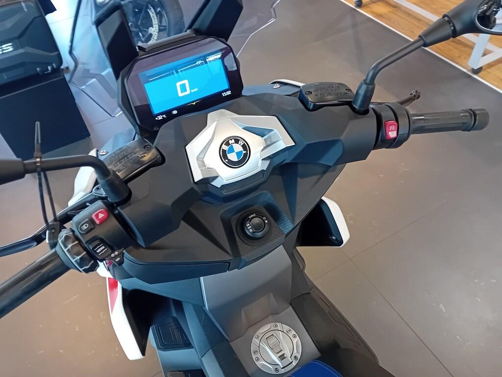 C 400 X