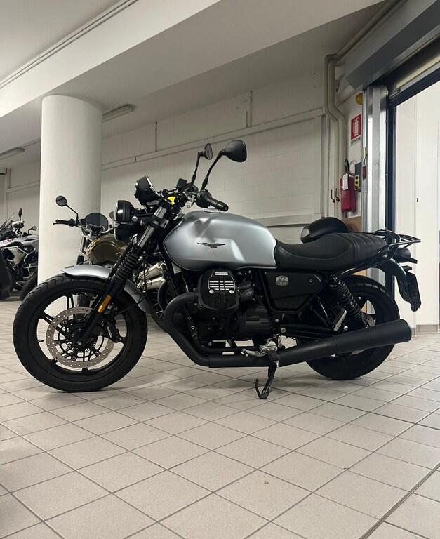 V7 850