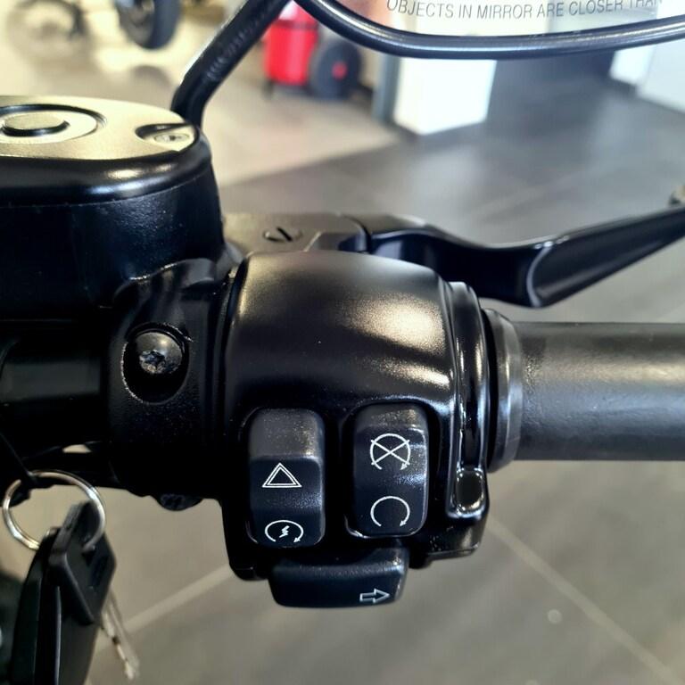 883 IRON
