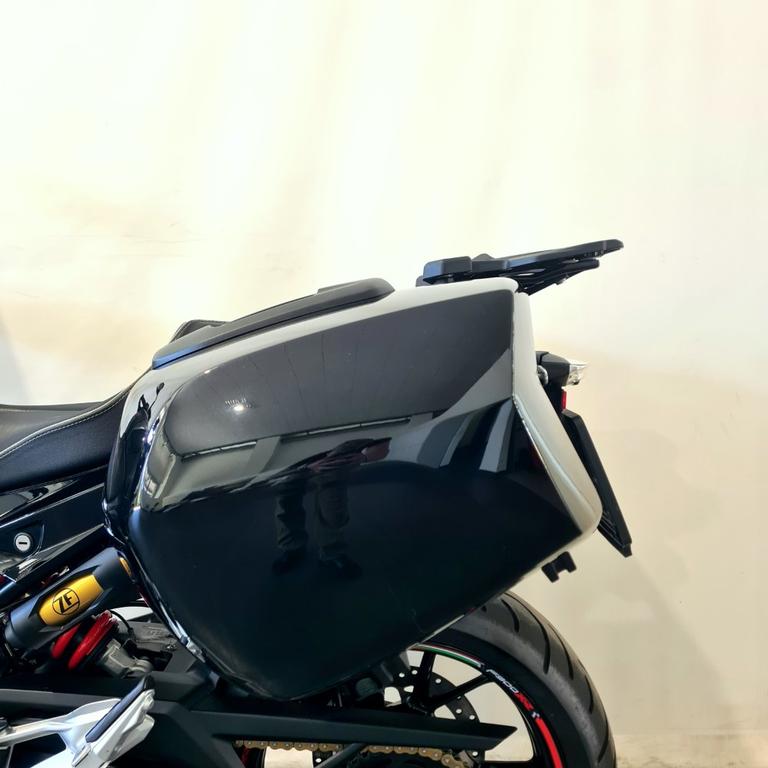 F 900 XR