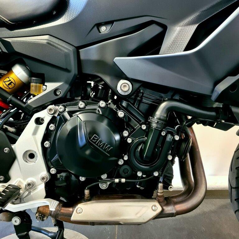 F 900 XR