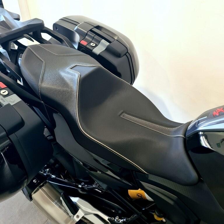 F 900 XR