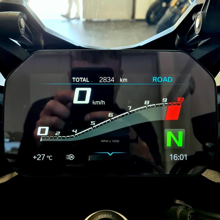 F 900 XR