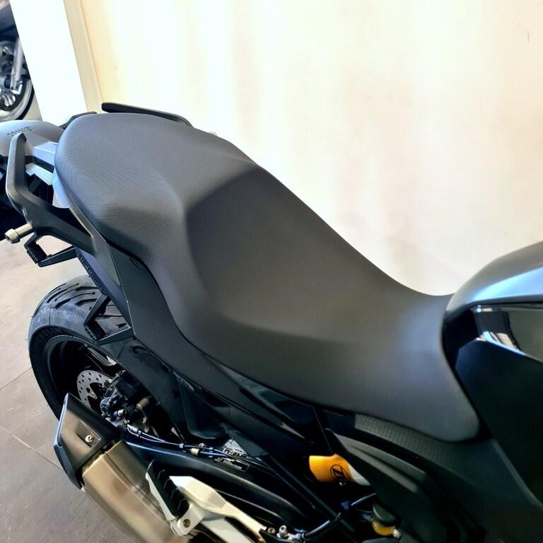F 900 XR