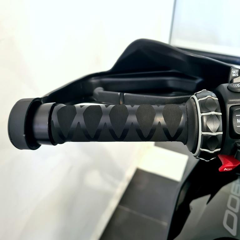 F 900 XR